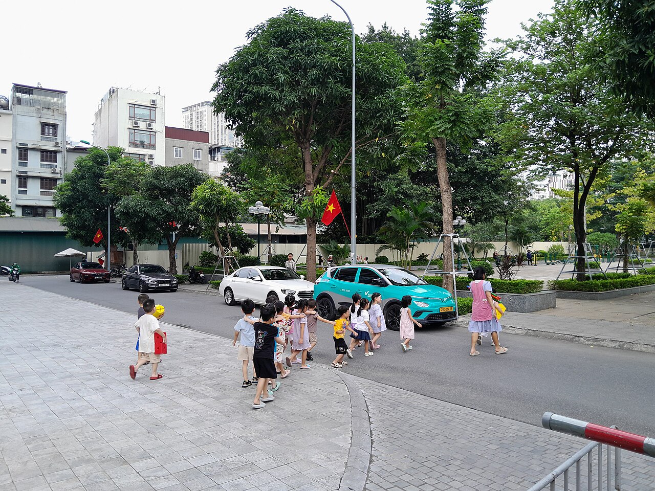 Hôn nhân & gia đình