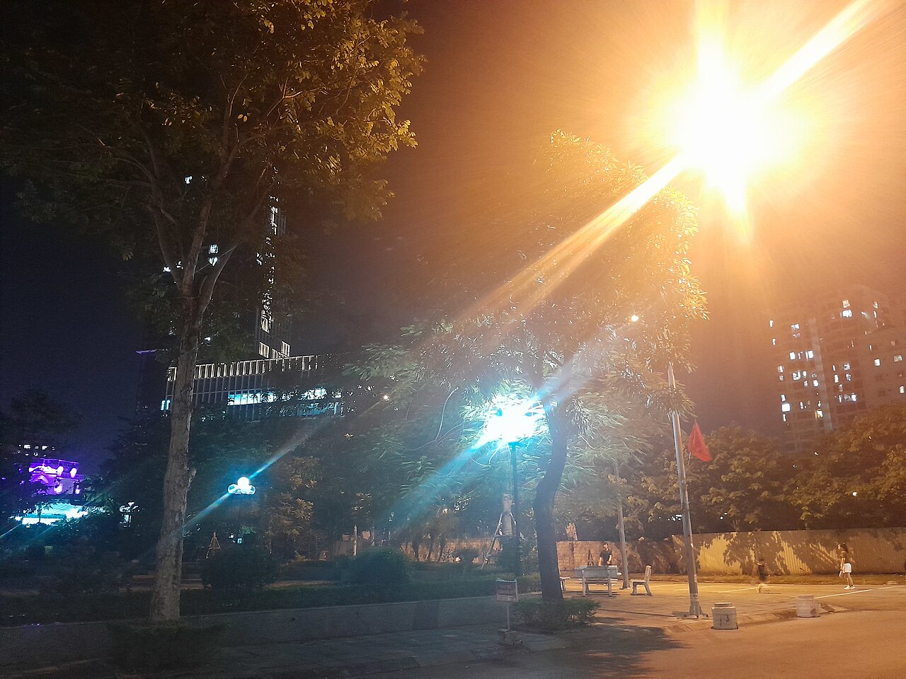 Hôn nhân & gia đình