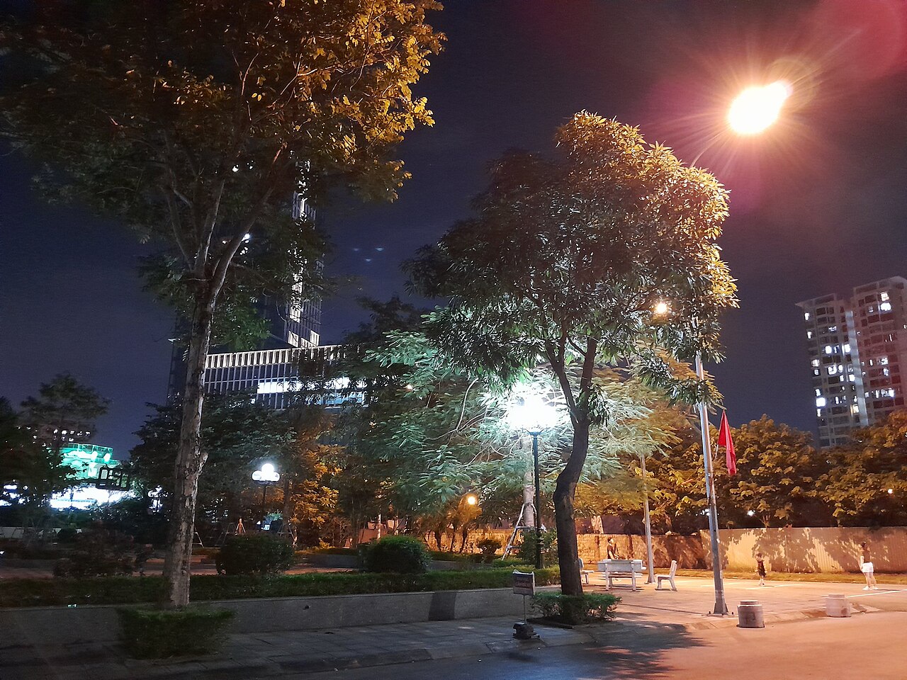 Hôn nhân & gia đình