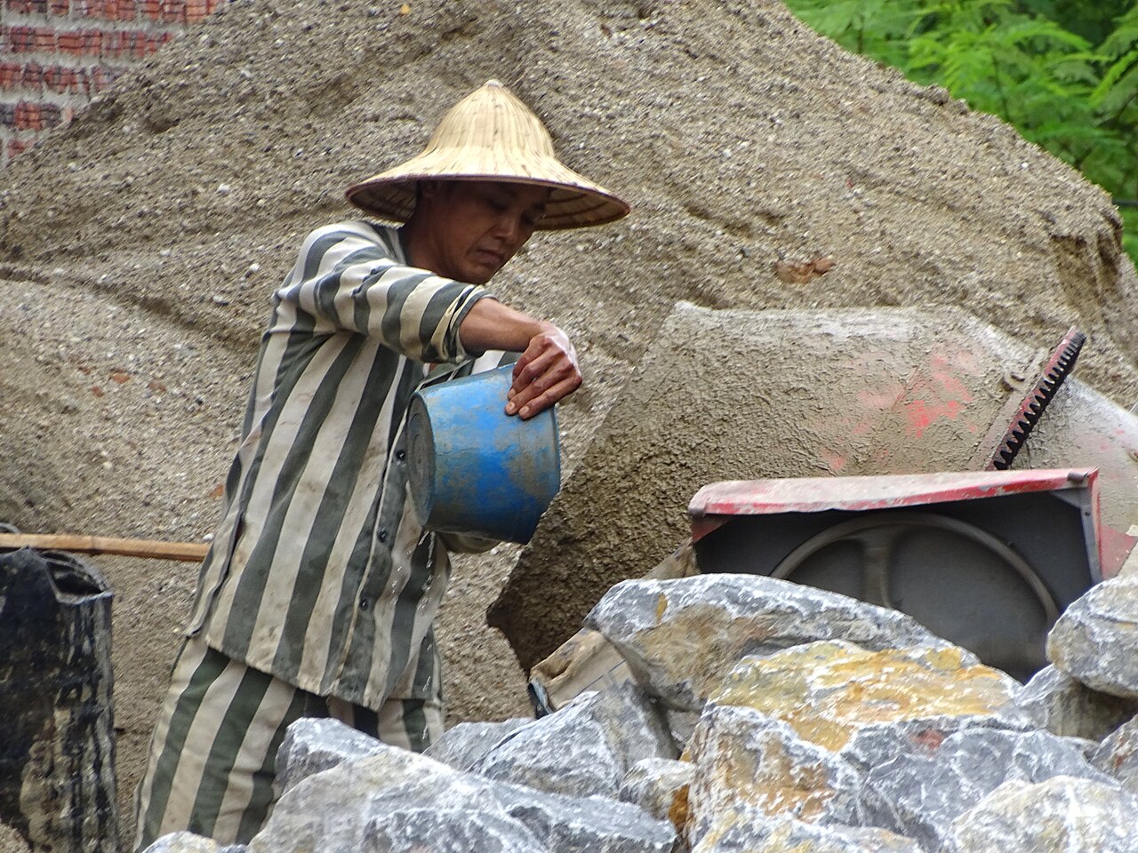 Đất đai & nhà ở